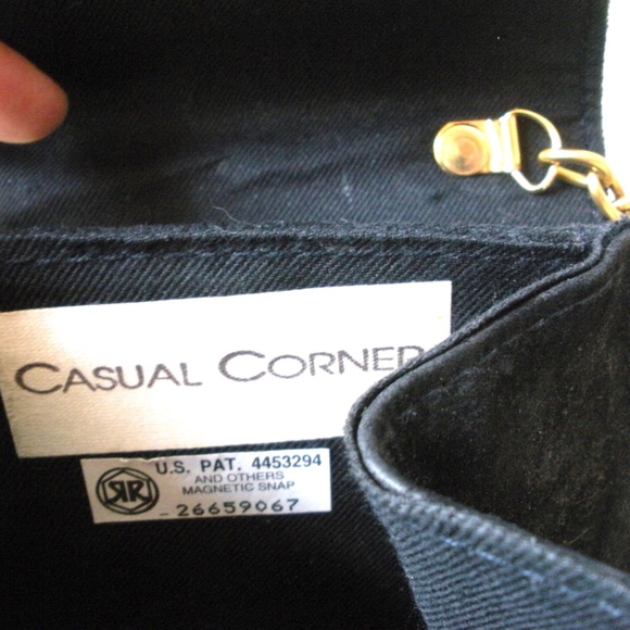 Vintage 80s Velvet + Gold Hardware Mini Crossbody Bag - Picture 3 of 3